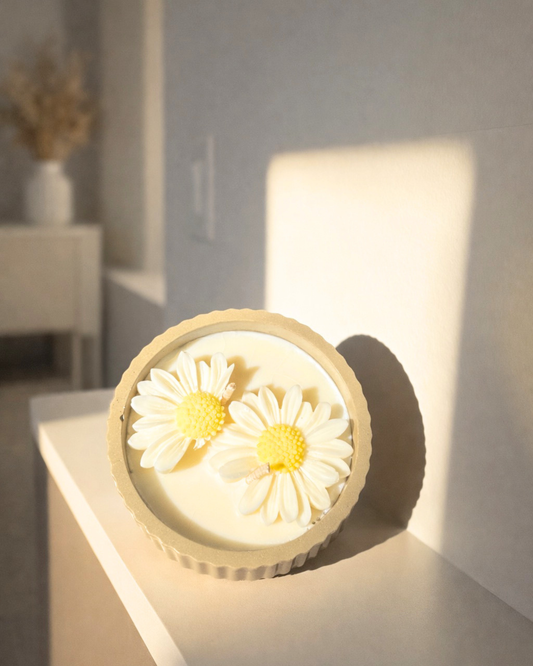 Plum Moscato Daisy Candle